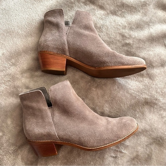 COLE HAAN Suede Ankle Boots Gray Women Size 8.5B - Picture 1 of 11